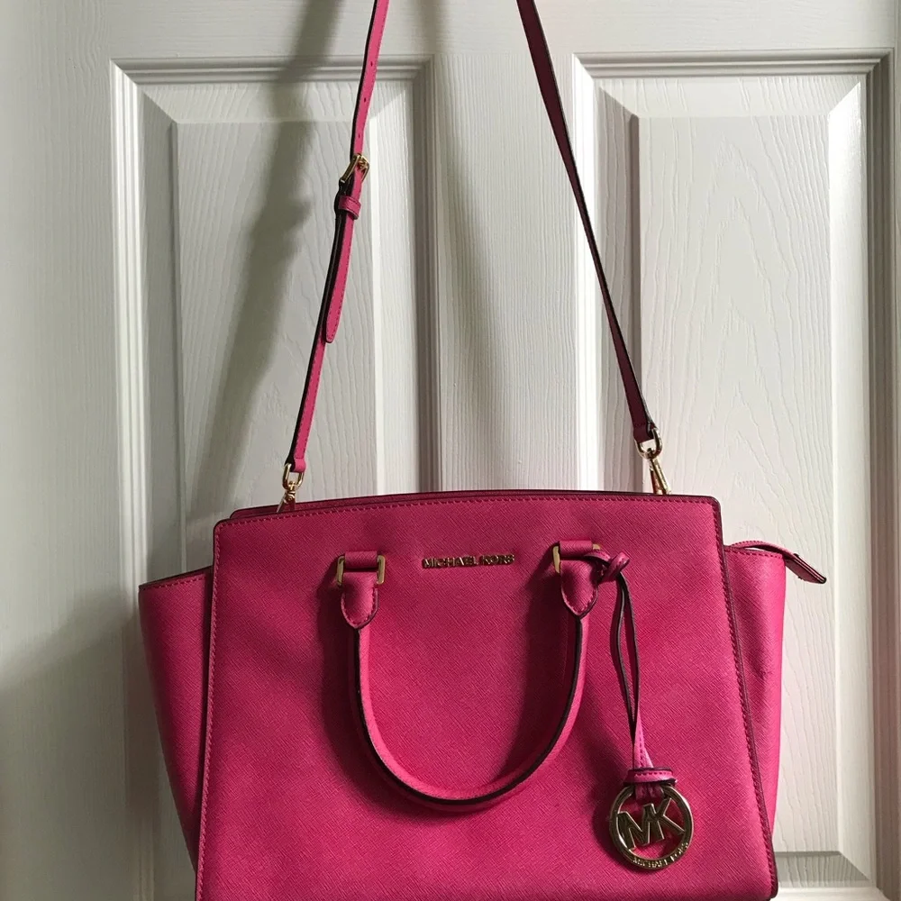 MICHAEL KORS HANDBAG WITH CROSSBODY STRAP   EUC